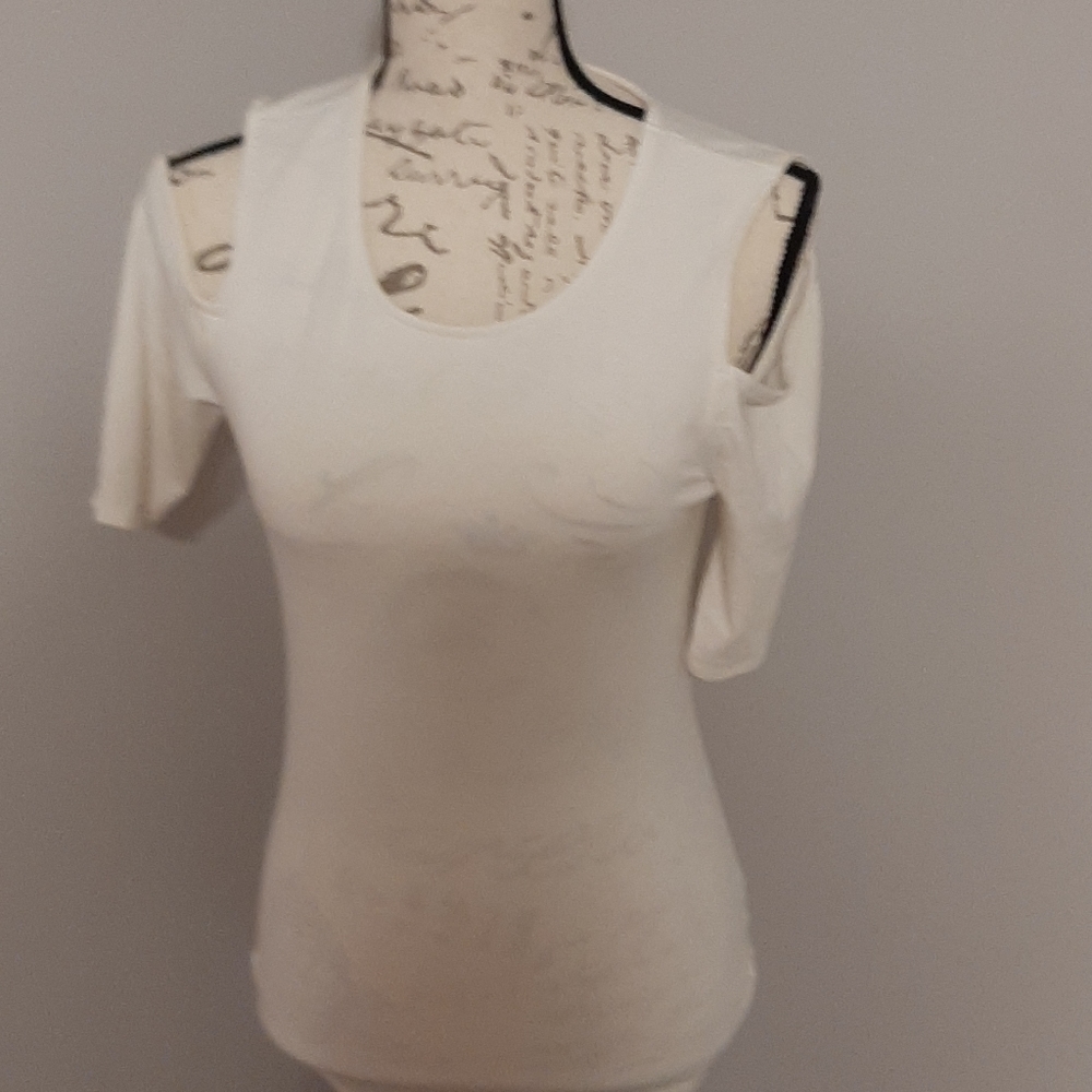 NEVER WORN EXPRESS COLD SHOULDER SHIRT
